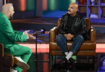 Δημήτρης Σκουλός: Έπαιξε τένις με τηγάνι και απάντησε για Καγιά, Χριστοπούλου, Παπαγεωργίου και το AI που θα του «φάει» τη δουλειά