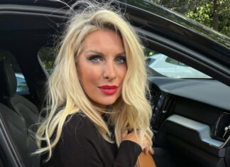 Blast from the past: Όταν η μελαχρινή Ελένη Μενεγάκη έδινε… αντιπιτυριδικές συμβουλές (σε διαφήμιση)