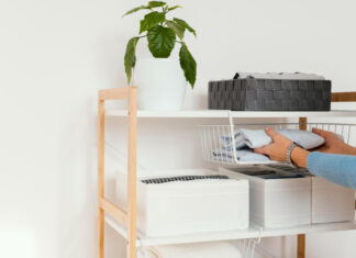 Δημιούργησε DIY κουτιά αποθήκευσης με ύφασμα και χαρτόνι