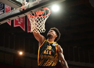 Τα απίθανα καρφώματα του Κρις Σίλβα της ΑΕΚ κόντρα στον Ολυμπιακό