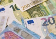 1.000 ευρώ από την ΑΑΔΕ: Ποιοι τυχεροί θα λάβουν το ποσό και πότε