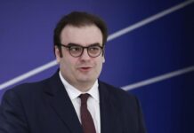 Σήμερα η κρίσιμη μάχη για την προεδρία του Eurogroup – Πιερρακάκης εναντίον Φαν Πέτεγκεμ