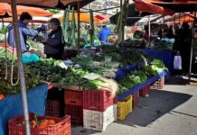 Λαϊκές αγορές: Πανελλαδική απεργία επ’ αόριστον από τις 7 Ιανουαρίου – Τα αιτήματα