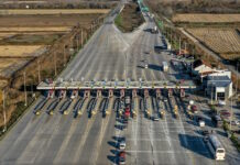 Οδηγός επιβίωσης για τα μπλόκα αγροτών: Μετ’ εμποδίων οι μετακινήσεις στη χώρα με τεράστιες παρακάμψεις – Ποιοι δρόμοι είναι κλειστοί