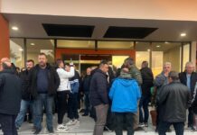 Αγρότες: «Ναι στον διάλογο, όχι στην ταλαιπωρία της κοινωνίας» επιμένει το υπουργείο Αγροτικής Ανάπτυξης, μετά την κλιμάκωση των κινητοποιήσεων