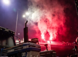 Μπλόκα αγροτών: Κλειστή η εθνική οδός στα διόδια Μαλγάρων στο ρεύμα προς Αθήνα – Οι αποκλεισμένοι δρόμοι σε όλη τη χώρα