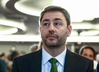 Στα άκρα η κόντρα ΠΑΣΟΚ – κυβέρνησης, με φόντο τις αγροτικές κινητοποιήσεις