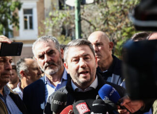 Κυκλοφοριακό και αγρότες στην ατζέντα του ΠΑΣΟΚ: Στα μπλόκα αυτή την εβδομάδα ο Νίκος Ανδρουλάκης