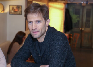 Μάξιμος Μουμούρης: Η ιστορία που τον συνδέει με τον Βασίλη Κικίλια δεν είναι αυτή που φαντάζεσαι