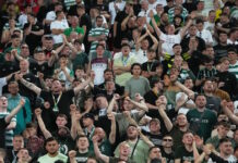 Σέλτικ: Οπαδοί αποδοκίμασαν και πέταξαν αντικείμενα στον νέο προπονητή της ομάδας