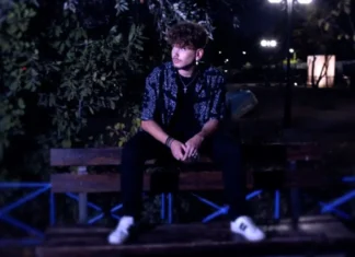 Ο Chris Gi συστήνεται με το πρώτο του single «Το γελαστό παιδί»