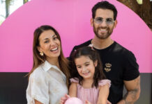 Ελένη Χατζίδου – Ετεοκλής Παύλου: Η κόρη τους βιάζεται να μπει από μικρή στα βάσανα του νοικοκυριού!