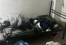 Πώς δρούσε η εγκληματική οργάνωση που ανάγκαζε παιδιά να πουλούν λαθραία τσιγάρα: Τα κρατούσαν σε υπόγεια και τα χτύπαγαν