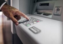 Δώρο Χριστουγέννων και επιδόματα της ΔΥΠΑ: Σήμερα αρχίζει η προπληρωμή τους-Ποιους αφορά