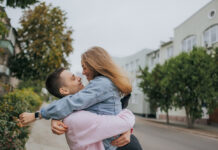 Σχέσεις: Ερωτεύεσαι πολύ γρήγορα; Ίσως έχεις… εμοφιλία!