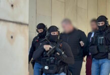 Διπλή δολοφονία στη Φοινικούντα: Οι κατηγορίες για τον ανιψιό του ιδιοκτήτη του κάμπινγκ, τον επιχειρηματία και τον συνεργάτη