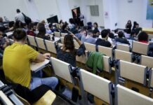 Διαγράφονται 280.000 «αιώνιοι» φοιτητές με το τέλος του 2025, 35.000 ζήτησαν παράταση των σπουδών τους
