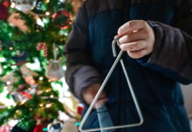 Πάτρα: Παιδιά πήγαν να πουν τα κάλαντα και ζήτησαν να πληρωθούν μέσω IRIS