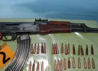 Καλύβια: Μεγάλο όνομα του υποκόσμου ετοιμαζόταν να «καθαρίσει» ο ποινικός που πιάστηκε με τα καλάσνικοφ – Είχε στραγγαλίσει γυναίκα το 2006