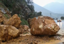 Λεωφόρος Αθηνών: Κατολισθήσεις στο ρεύμα προς Αθήνα – Κλειστές 2 λωρίδες στο ύψος του Χαϊδαρίου