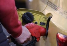 Η Αρχή για το ξέπλυμα μαύρου χρήματος δεσμεύει περιουσιακά στοιχεία 5 εταιριών εμπορίας καυσίμων γιατί σχετίζονται με τη Ρωσία