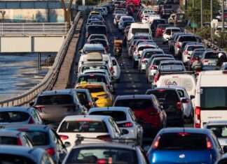 Κίνηση στους δρόμους: Στα «κόκκινα» ο Κηφισός – Καθυστερήσεις στην Αττική Οδό