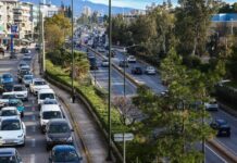 Αττική Οδός: Τροχαίο στο ύψος κόμβου Ηρακλείου φέρνει καθυστερήσεις πάνω από 30 λεπτά
