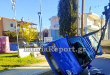 Λαμία: Αυτοκίνητο παραβίασε Stop, εμβόλισε άλλο ΙΧ και ντελαπάρισε – Στο νοσοκομείο ο ένας οδηγός