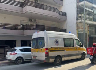 Λάρισα: Νεκρός 54χρονος που έπεσε στο κενό από ταράτσα πολυκατοικίας