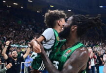 Ο γιος του Ματίας Λεσόρ του Παναθηναϊκού «έκλεψε» την παράσταση με μπλούζα με τον Ομπράντοβιτς στο Παρτιζάν – Ερυθρός Αστέρας