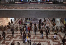 Παραμονή Πρωτοχρονιάς: Πως θα κινηθούν Μετρό, τραμ, λεωφορεία και τρόλεϊ πριν την αλλαγή του χρόνου