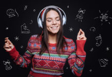 Δεκέμβριος: Πώς τα γιορτινά τραγούδια επηρεάζουν τα συναισθήματά μας