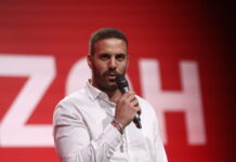 Εδώ Παππάς, εκεί Παππάς, που είναι ο Νίκος Παππάς; Άφαντος παραμένει ο ευρωβουλευτής μετά τον ξυλοδαρμό του Νίκου Γιαννόπουλου