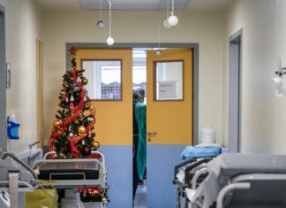 Αίγιο: Άγριος ξυλοδαρμός γιατρού από ασθενή – μποξέρ μέσα στο νοσοκομείο