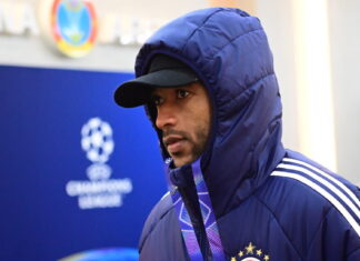 Ταλαιπωρία για την αποστολή του Ολυμπιακού: Έπιασε πάγος στα φτερά του αεροπλάνου στην Αστάνα