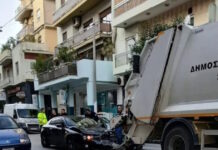 Πάτρα: Αυτοκίνητο «καρφώθηκε» σε απορριμματοφόρο και τραυμάτισε έναν εργαζόμενο στην καθαριότητα