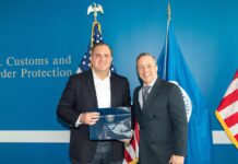 Πιτσιλής: Συνάντηση με τον επικεφαλής της Υπηρεσίας Τελωνείων και Προστασίας Συνόρων των ΗΠΑ – Ενίσχυση της διεθνούς συνεργασίας