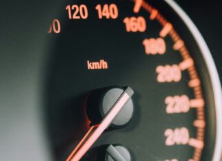 Τέλη κυκλοφορίας: Διευκρινίσεις Κώτσηρα για τα οχήματα που απαλλάσσονται – Τι είπε για τα ειδοποιητήρια