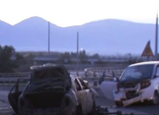 Παλαιό Φάληρο: Οδηγός αυτοκινήτου μπήκε στο αντίθετο ρεύμα και προκάλεσε τροχαίο – Κάηκε ολοσχερώς το όχημα του