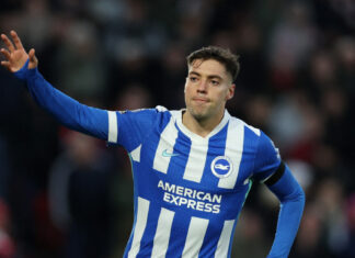 Στέφανος Τζίμας: «Θα σηκωθώ ξανά» – Φόβοι για σοβαρό τραυματισμό του Έλληνα επιθετικού της Μπράιτον