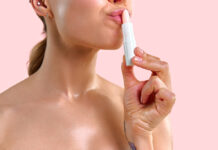 Ο απόλυτος οδηγός για απαλά, ενυδατωμένα χείλη