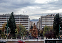 Καιρός – Κολυδάς: Βροχές μέχρι αύριο – Νέα κακοκαιρία από την Τετάρτη έως το πρωί των Χριστουγέννων