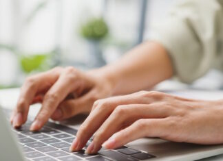 Κακοκαιρία Byron: Με τηλεκπαίδευση τα μαθήματα σε όσα σχολεία μείνουν κλειστά αύριο Παρασκευή