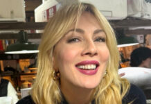 Σμαράγδα Καρύδη: Πέρασε για guest από τη σειρά Τρομεροί Γονείς και πήρε beauty info για θεραπεία ομορφιάς