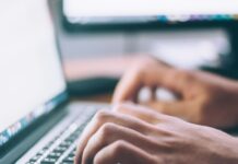 Νέες προσλήψεις διαφόρων ειδικοτήτων στο Δημόσιο: Ποιοι μπορούν να υποβάλουν αίτηση και μέχρι πότε