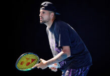 O Kύργιος με φανέλα Εθνικής Ελλάδας και Γιάννη Αντετοκούνμπο: Θα κάνω ό,τι θέλω και αυτή τη χρονιά