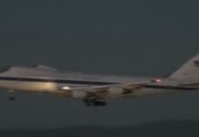 Μυστήριο με πτήση του «αεροπλάνου της Αποκάλυψης» πάνω από το Λος Άντζελες – Τα σενάρια & οι θεωρίες