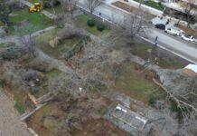 Ισχυρός ανεμοστρόβιλος «χτύπησε» την Αλεξανδρούπολη: Βιβλική καταστροφή από τις ριπές που έφτασαν τα 12 μποφόρ