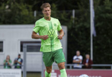 Ο παίκτης που επιτέθηκε στον Κούτσια είχε αρνηθεί στο παρελθόν να υπογράψει φανέλα με το σήμα της ΛΟΑΤΚΙ κοινότητας