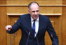Γιώργος Γεραπετρίτης: Αναφαίρετο δικαίωμα τα 12 ναυτικά μίλια – Η Ελλάδα θα επιλέξει πότε θα το ασκήσει